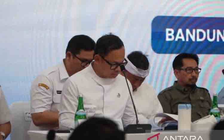 Wamendagri Minta Kepala Daerah Beri Prioritas Penerbitan PBG untuk MBG