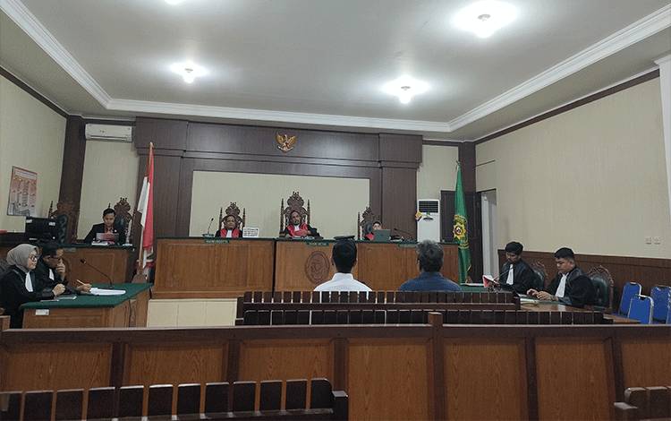Sidang Perdana Kasus Korupsi Pengadaan Internet Seruyan Digelar di PN Tipikor Palangka Raya