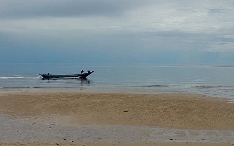 Ancaman Gelombang Besar di Perairan Kotim, Nelayan Dilarang Ambil Risiko