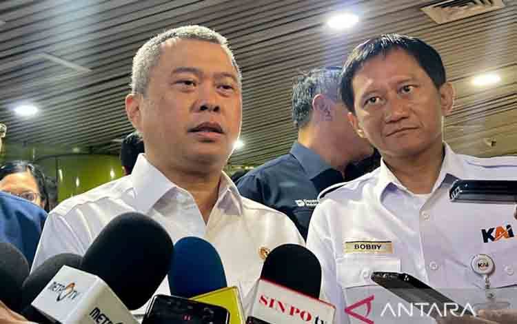 Menhub Tekankan Penguatan Budaya Keselamatan Transportasi Kereta Api