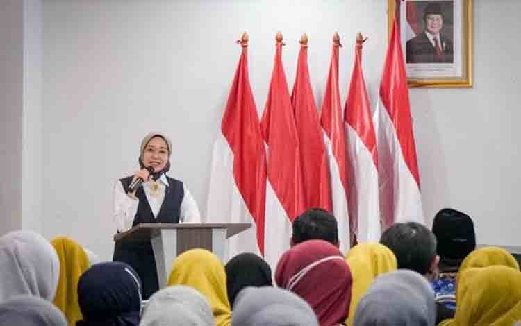 Penasihat Dharma Wanita Persatuan Kementerian Koordinator Bidang Pemberdayaan Masyarakat Rustini Muhaimin dalam sebuah acara di Jakarta, Jumat (19/12/2025). (ANTARA/HO-Dokumentasi Pribadi)