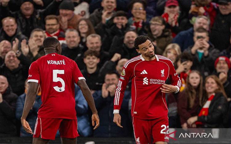 Liverpool Bawa Pulang Kemenangan 2-1 dari Tottenham Hotspur
