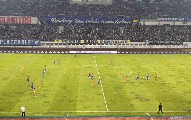 2 Gol Ramon Tanque Amankan Kemenangan Persib atas Bhayangkara FC