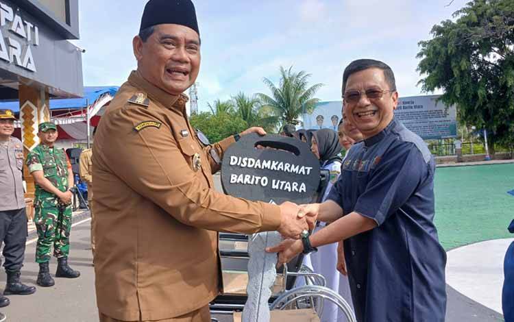 Takmir Masjid Agung Terima Mobil Damkar dari Pemkab Barito Utara