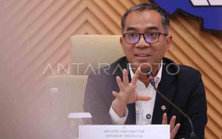 Mendiktisaintek Akan Wajibkan Mata Kuliah Koperasi di Perguruan Tinggi