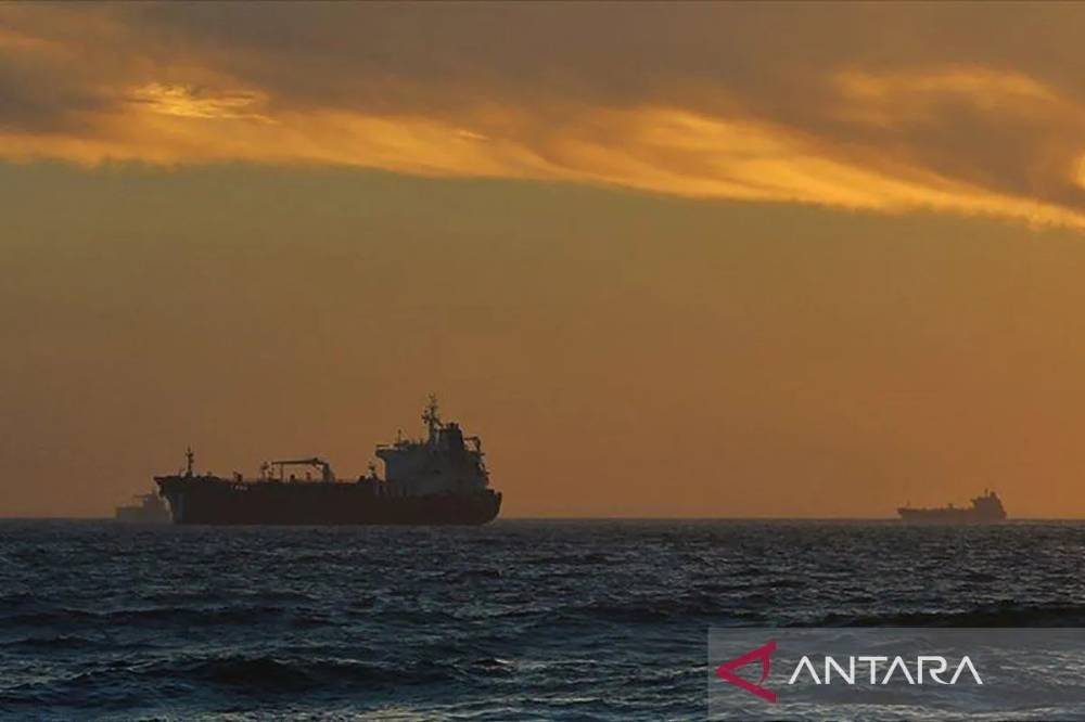 Garda Revolusi Iran Sita Kapal Tanker Asing Berisi BBM Selundupan
