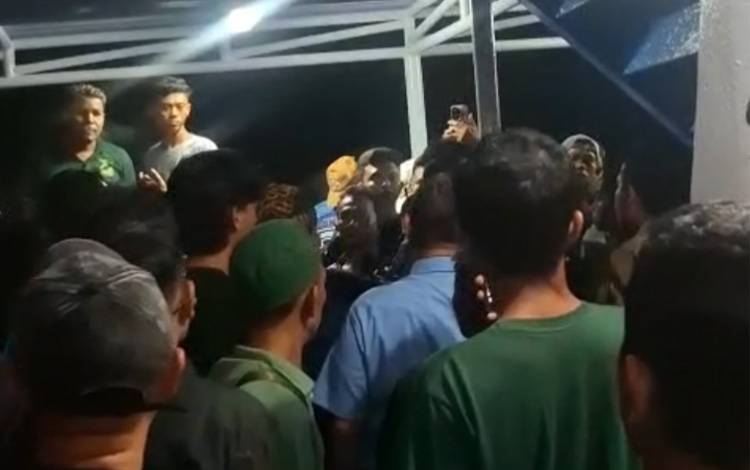 Penumpang KM Dharma Rucitra I Terjun ke Laut di Muara Sungai Barito