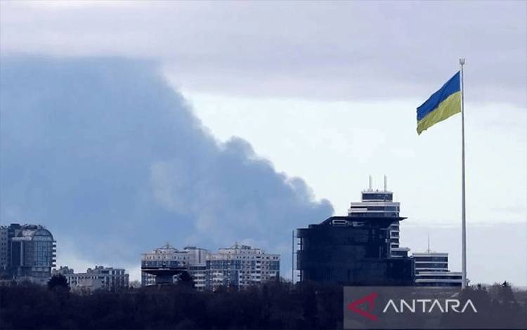 Mantan Pejabat Ukraina Nilai Eropa Tidak Mampu Samai Dukungan dari AS