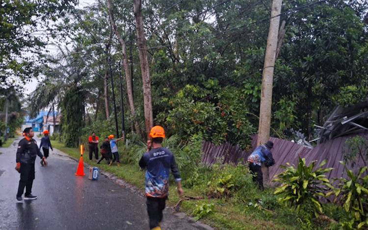 Masyarakat Palangka Raya Diminta Hati-Hati Berkendara saat Cuaca Buruk