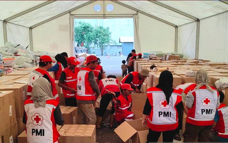 PMI Kirim Kapal Berisi Alat Berat dan Kebutuhan Dasar ke Aceh - Sumut