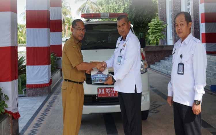 Rutan Kelas IIA Palangka Raya Terima Ambulans Pinjam Pakai dari Dinkes Kalteng untuk Layanan Kesehatan Warga Binaan