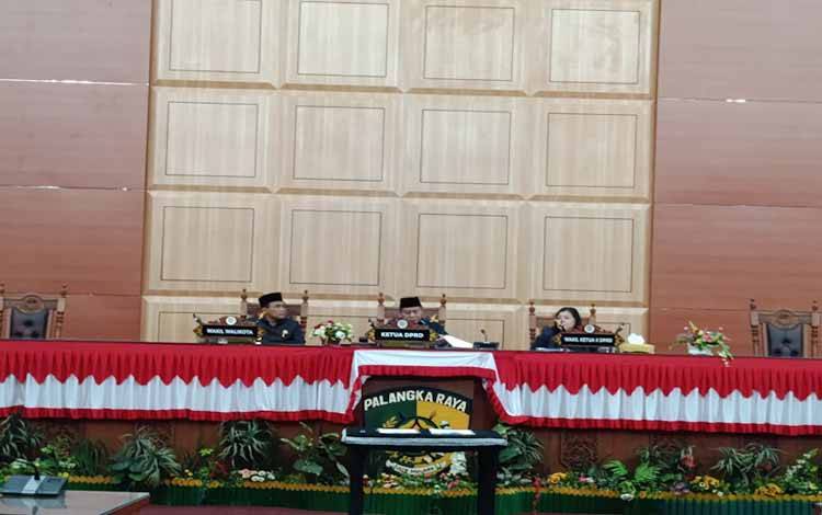 Rapat Paripurna DPRD Palangka Raya Hari Ini, Fokus Evaluasi APBD 2026 Berdasarkan Laporan Gubernur Kalteng