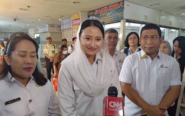 Wamendag Dorong Digitalisasi Pembayaran di Pasar Rakyat