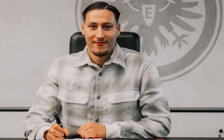 Frankfurt Rekrut Penyerang Muda Berbakat Jerman Younes Ebnoutalib
