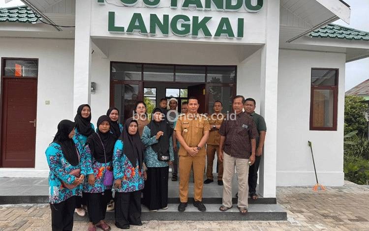 Lurah Langkai Lakukan Peninjauan Bangunan Posyandu Langkai