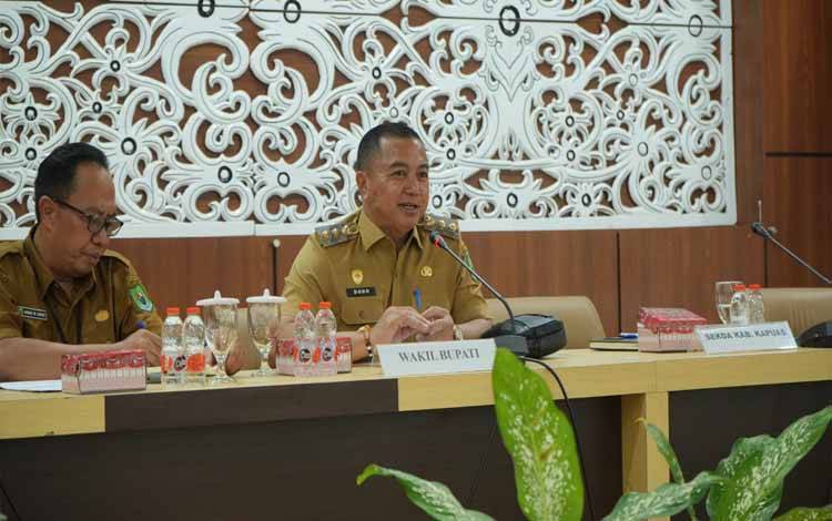 Rakor Penyelesaian Tenaga Non ASN Digelar, Wabup Kapuas Tegaskan Komitmen Perlindungan Kerja