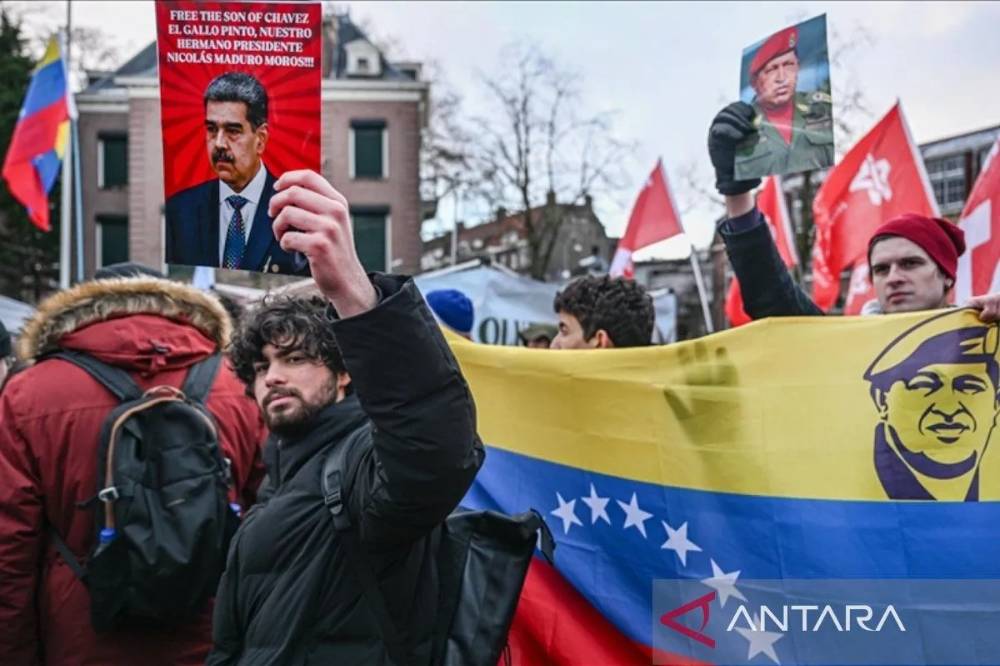 Warga Kolombia Demo di Depan Kedubes AS, Protes Penculikan Maduro