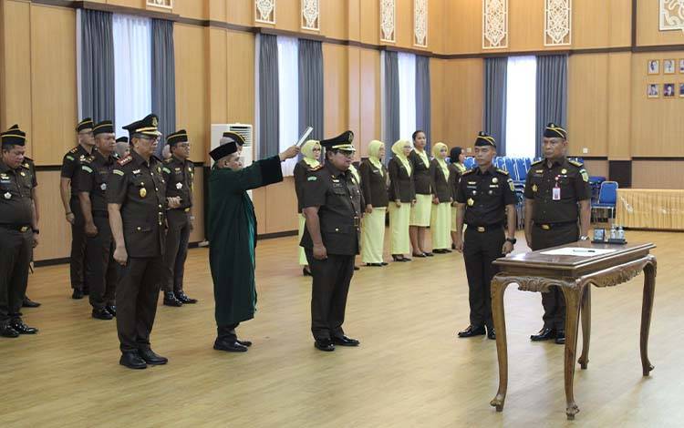 Kajati Kalteng Minta Jaga Marwah dan Jalankan Penegakan Hukum dengan Humanis