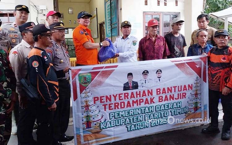 Pemkab Barito Timur Salurkan 431 Paket Sembako untuk Warga Terdampak Banjir di Paju Epat