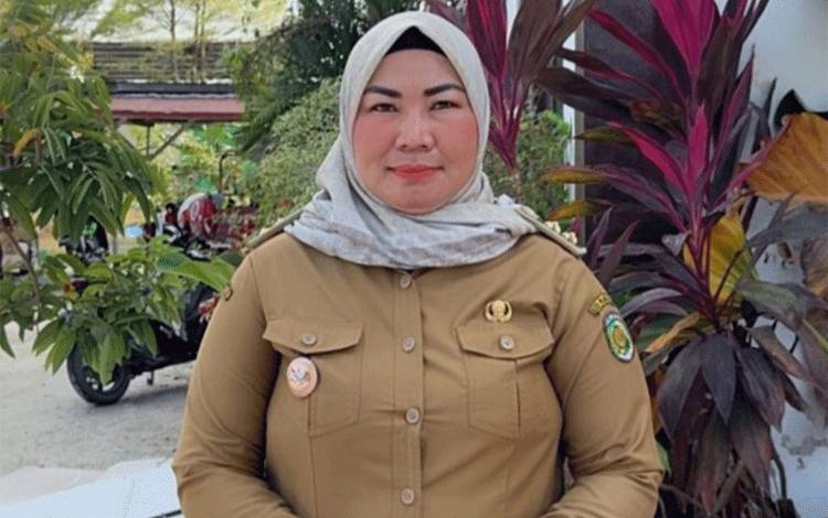 Lurah Panarung Imbau Masyarakat Bersihkan Lingkungan Cegah Genangan Hujan