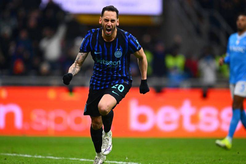 Inter Milan Tetap di Puncak Klasemen Usai Ditahan Imbang Napoli 2-2
