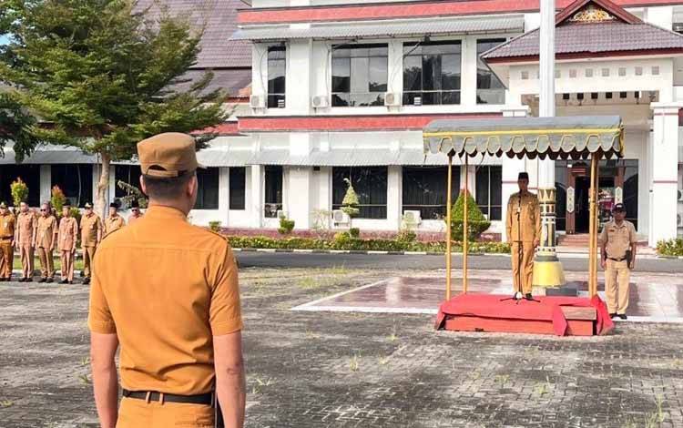 Wakil Bupati Seruyan Tekankan Sikap Rendah Hati ASN saat Pimpin Apel Pagi
