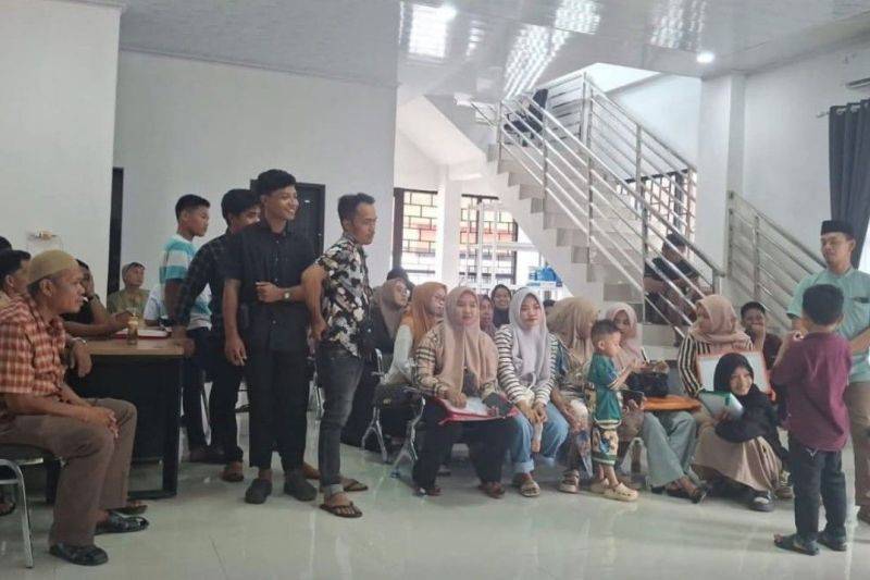 Penjual Es Kelapa Daftarkan 24 Anggota Keluarga ke Tanah Suci