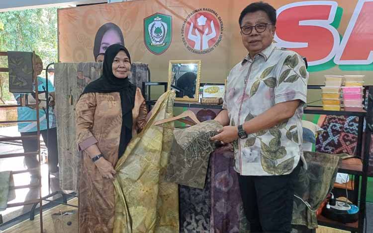 Gelora Kriya Dekranasda Kotim Bantu Pelaku Ekonomi Kreatif Tingkatkan Omzet dan Promosi Produk