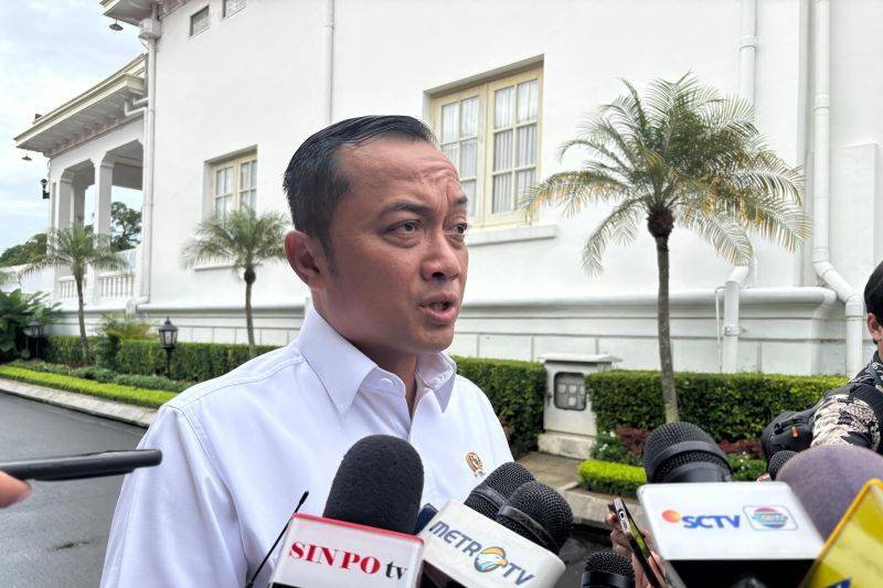 Prabowo Bahas Solusi Kekurangan 100 Ribu Dokter dalam Pertemuan Rektor