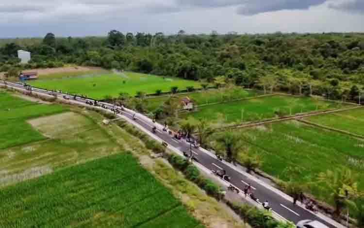 Akses Pertanian Desa Tinduk Kotim Lebih Lancar Berkat Inpres Jalan Daerah Pemerintah Pusat