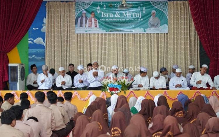 MAN Kapuas Peringati Isra Mikraj, Bentuk Karakter Religius