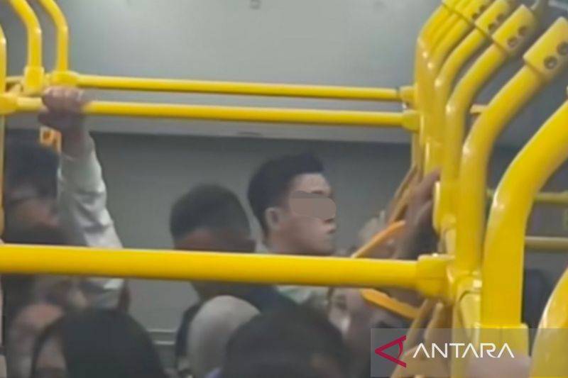 Penumpang Masturbasi di Bus Diserahkan ke Polisi