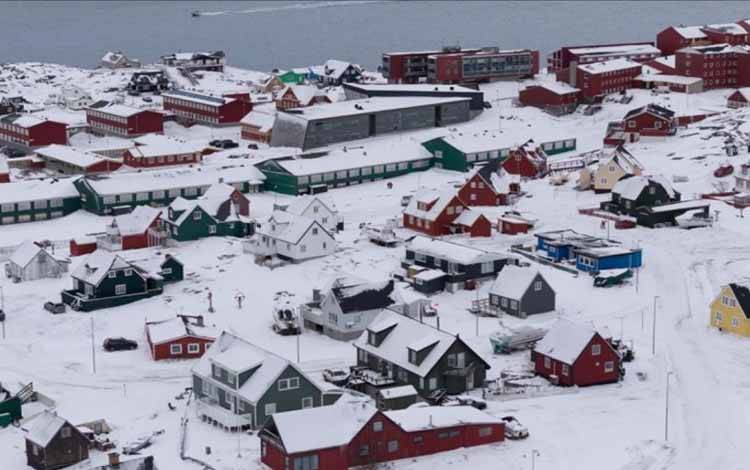 Trump Ingin Kendalikan Investasi Rusia dan China di Greenland