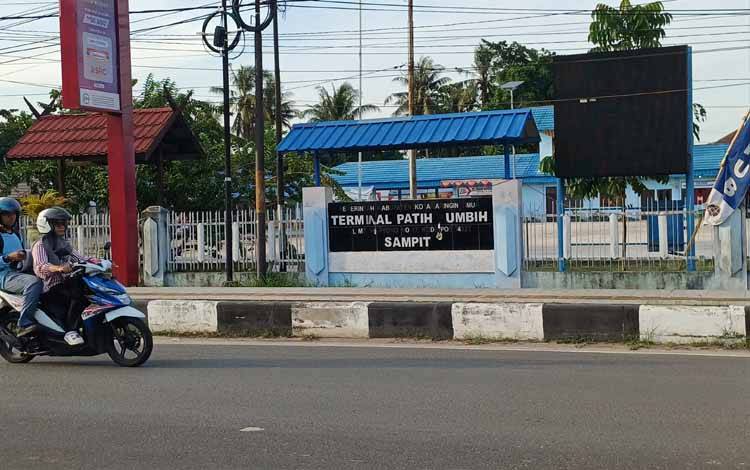 Terminal Patih Rumbih Jalan MT Haryono Sampit. (FOTO: DEWIP)