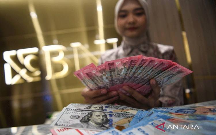 Rupiah Menguat ke Rp18.134 per Dolar AS, Didukung Meredanya Konflik Timur Tengah