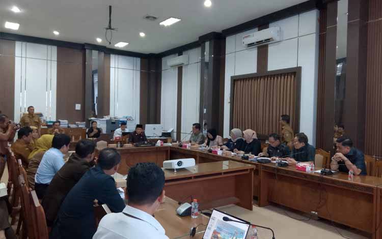 Komisi I DPRD Minta Bank Kalteng Berbenah Gencar dan Tingkatkan Kualitas Pelayanan Hadapi Persaingan