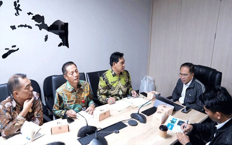 Bupati Barut Usulkan Pengembangan Bandara HMS Muara Teweh ke Kemenhub RI