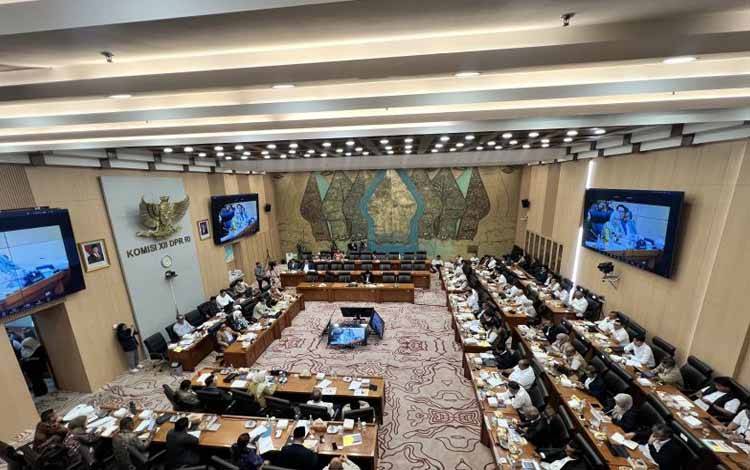 Bahlil Lapor Prabowo soal Pasokan Energi dan Stabilitas Listrik PLN