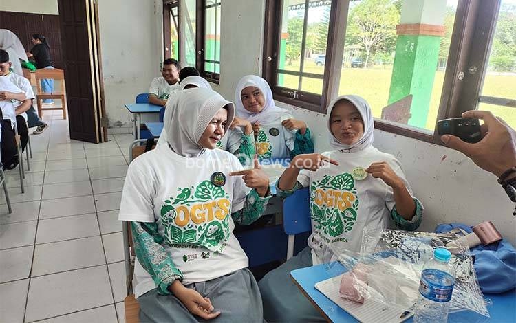 BOSF dan SSMS Kenalkan Peran Orangutan dalam Menjaga Ekosistem Hutan