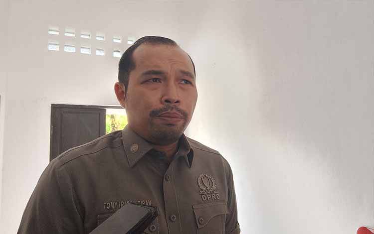 Komisi III DPRD Kalteng Minta Pemda Perhatikan Fasilitas Sekolah untuk Digitalisasi Pembelajaran