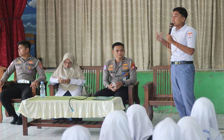Satlantas Polres Kapuas Ajak Pelajar Jadi Pelopor Keselamatan Berlalu Lintas