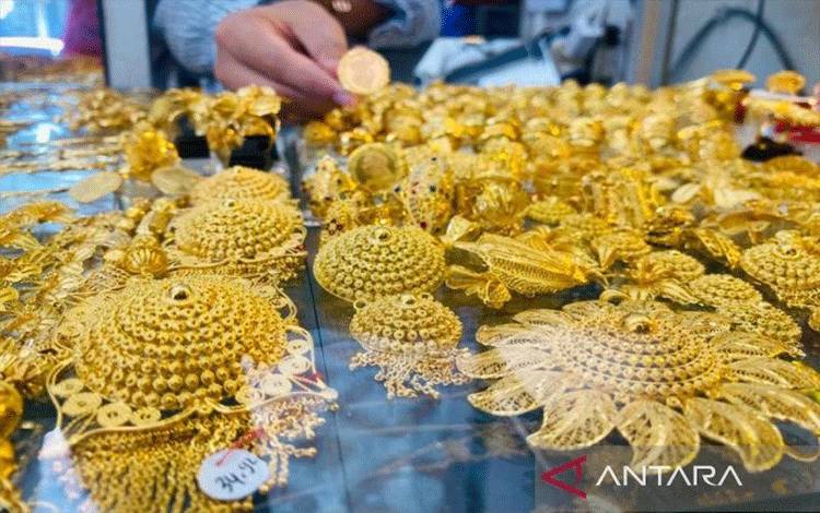 Emas di Pegadaian Meroket Kamis ini, Sentuh Rp3,136 Juta/gr