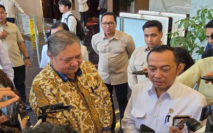 Bursa Trading Halt Lagi, Airlangga: Momentum Reformasi Pasar Modal