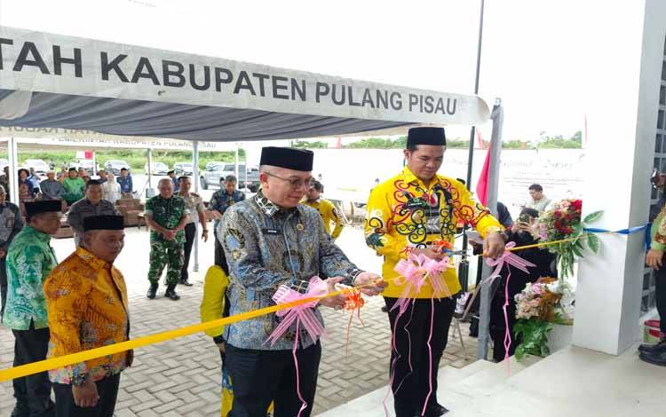 Bupati Pulang Pisau Resmikan Gedung Pusat Layanan Haji dan Umrah Terpadu