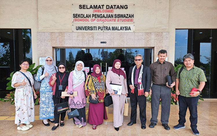 Prof Rahmawaty Jadi Penguji Eksternal Ujian Doktoral di UPM Malaysia
