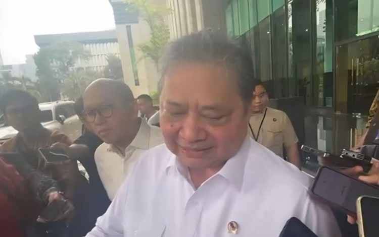 Menko Airlangga Hormati Pengunduran Diri Iman Rachman dari Dirut BEI