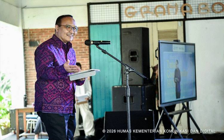 Pentingnya Peran Orang Tua Melindungi Anak Dalam Penggunaan Internet