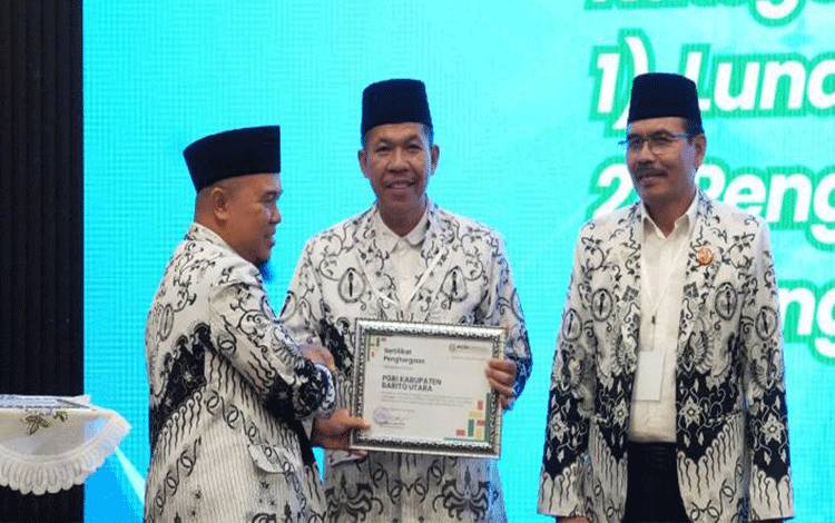 Bunda PAUD Barito Utara, Maya Savitri Shalahuddin hadiri Konkerprov PGRI Kalteng Tahun 2026 yang digelar di Hotel Aurila, Palangka Raya, Jumat malam 30 Januari 2026.(Dhani/Diskominfosandi)