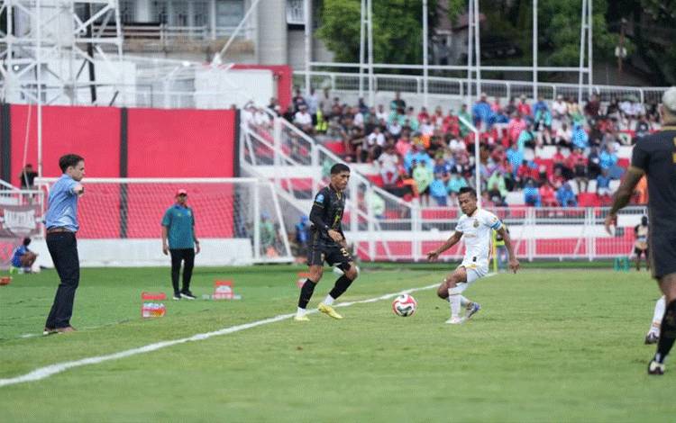 Laga Malut United kontra Bhayangkara Presisi Lampung FC berlangsung di Stadion Gelora Kieraha Ternate, Sabtu (31/1/2026). ANTARA (Abdul Fatah)