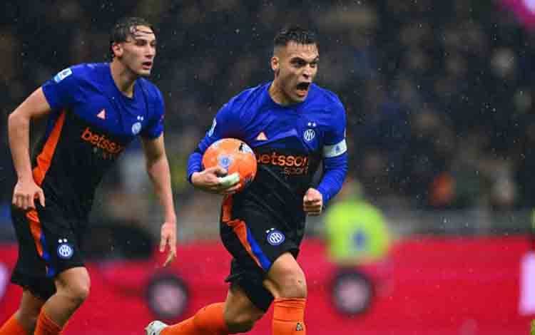 CEO Inter Milan Kecam Aksi Pelemparan Flare yang Mengenai Emil Audero